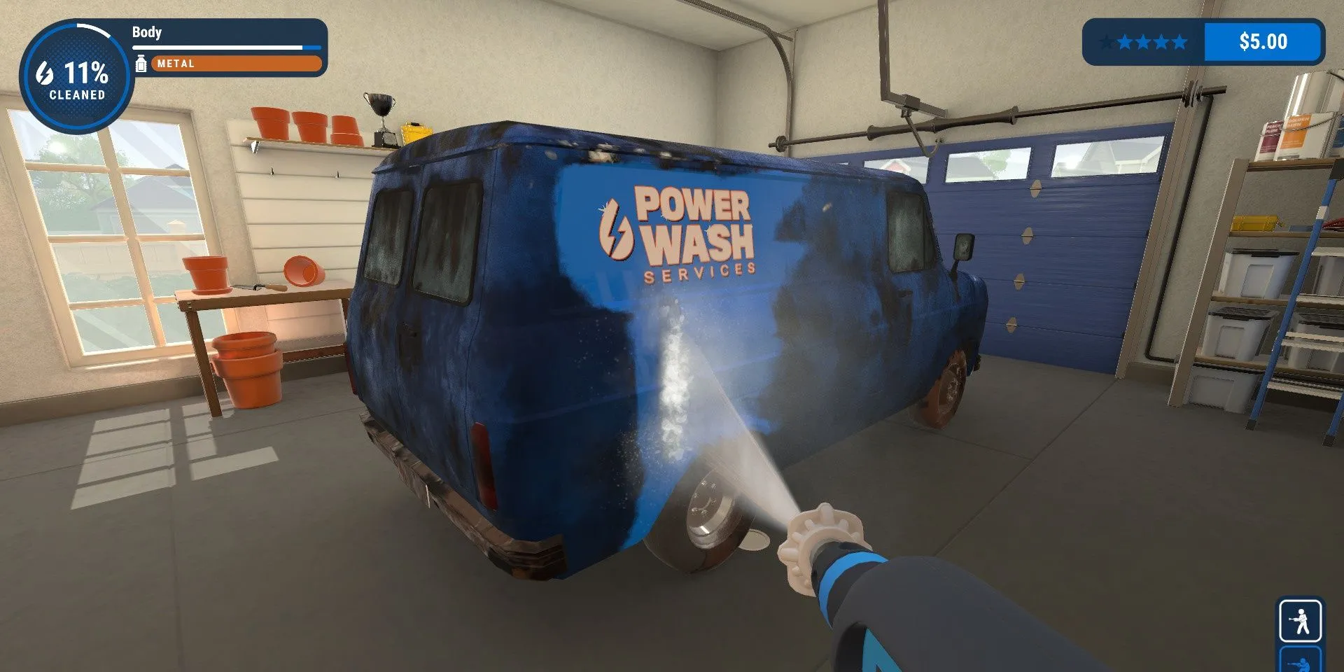 Dọn dẹp chiếc xe tải trong game PowerWash Simulator, minh họa game mô phỏng đơn giản