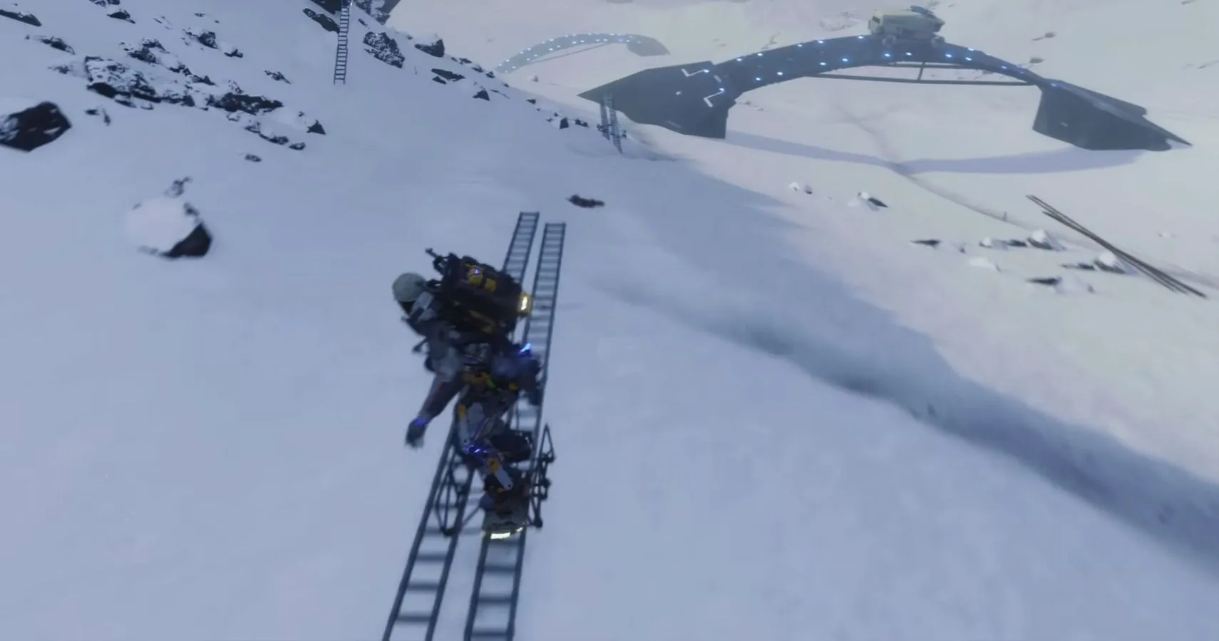Sam sử dụng ván trượt vượt địa hình tuyết dốc trong Death Stranding, một cách di chuyển khác.