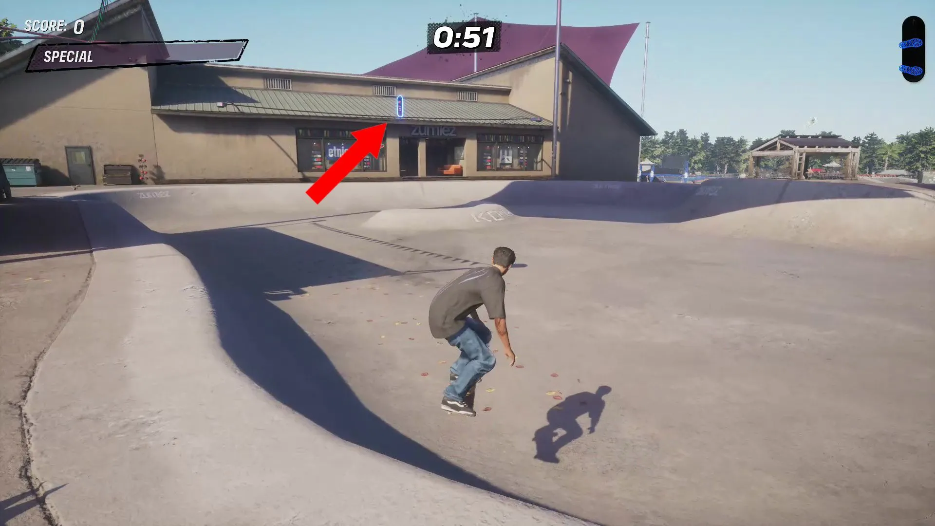 Ván trượt ẩn Hidden Deck nằm trong khu vực bể bơi gần cửa hàng Zumiez ở bản đồ Kona Tony Hawk's Pro Skater 3+4